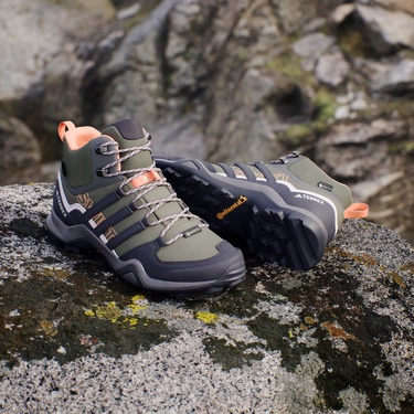  adidas Terrex Swift R2 Mid Kadın Yeşil Outdoor Ayakkabı