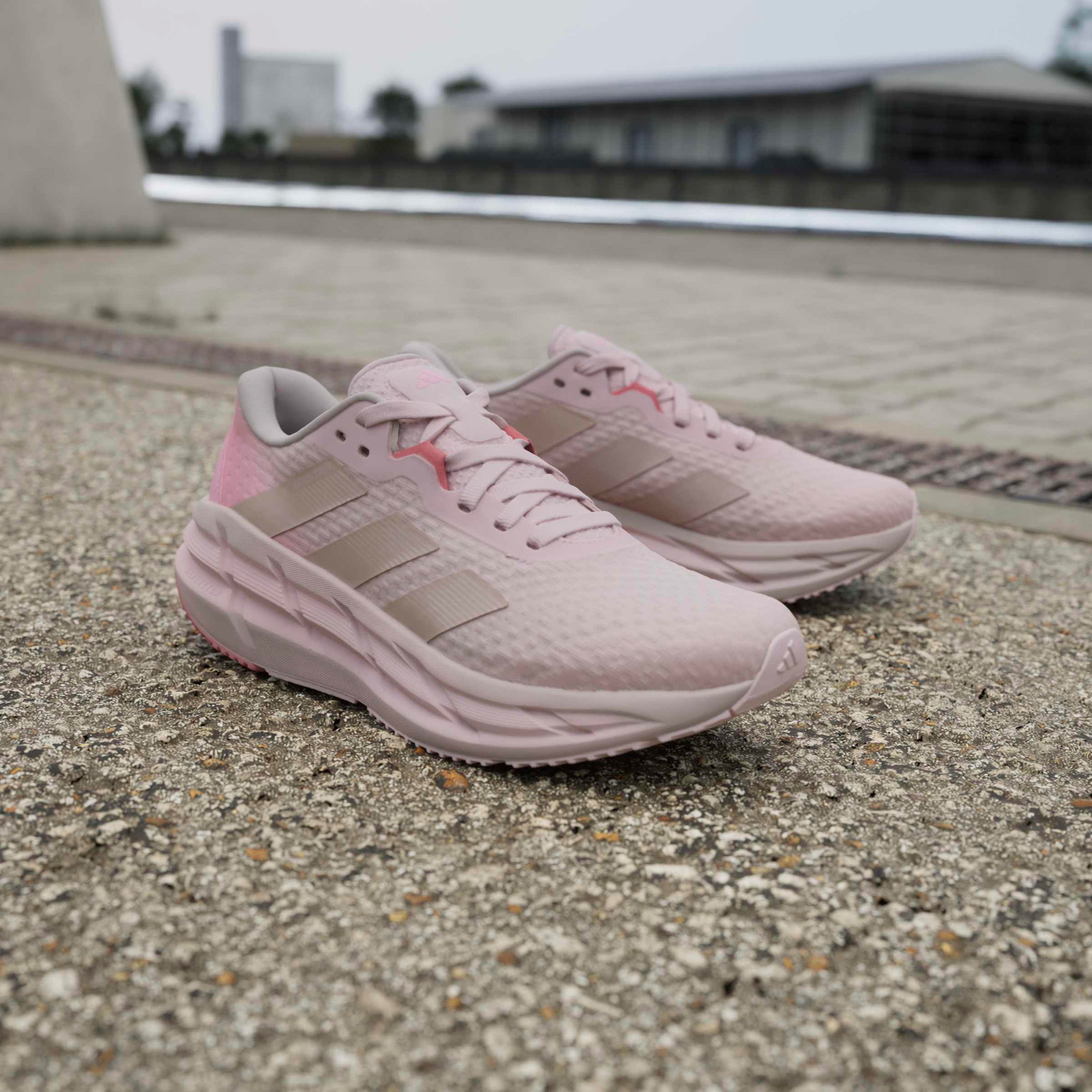 adidas Adistar Kadın Pembe Koşu Ayakkabısı