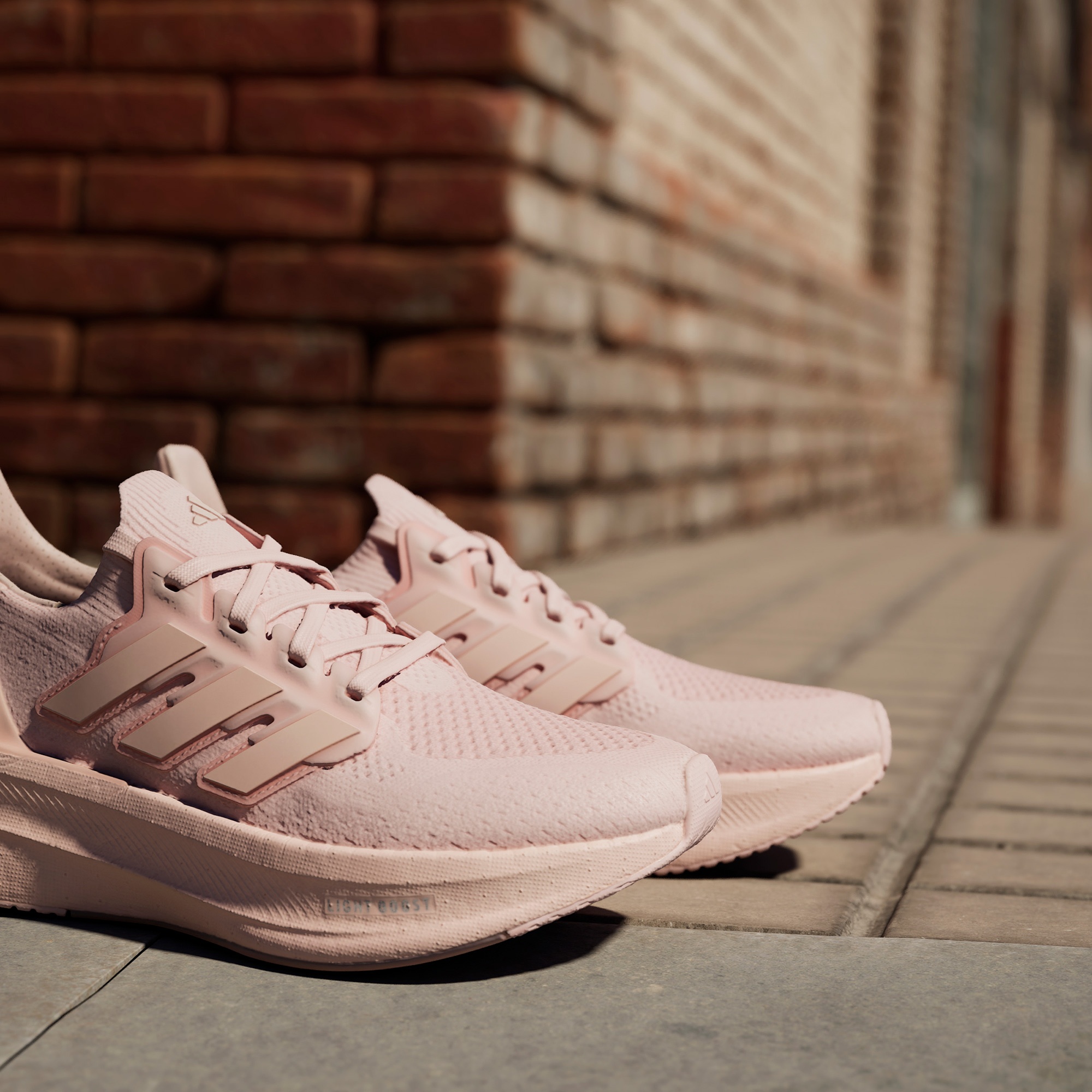 adidas Ultraboost 5 Kadın Pembe Koşu Ayakkabısı
