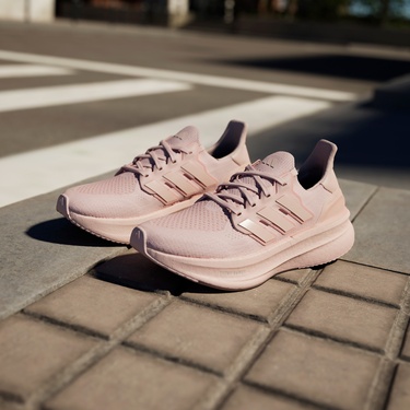  adidas Ultraboost 5 Kadın Pembe Koşu Ayakkabısı