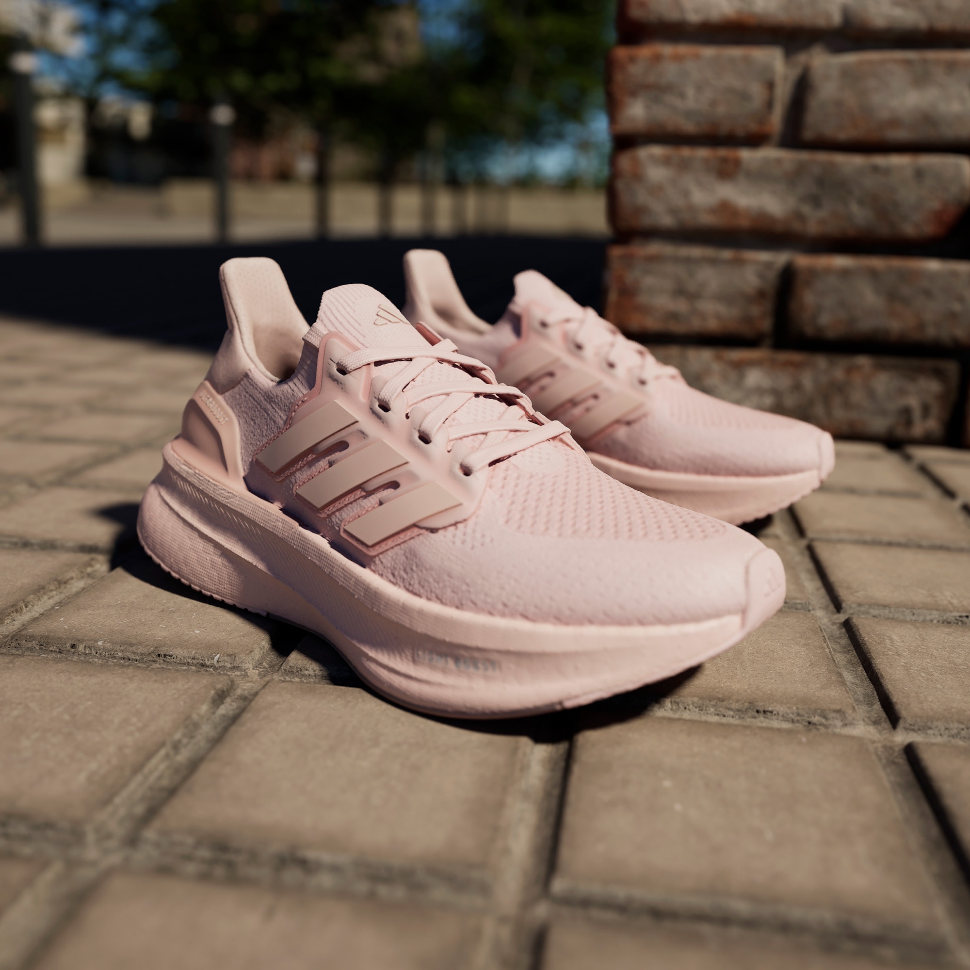 adidas Ultraboost 5 Kadın Pembe Koşu Ayakkabısı
