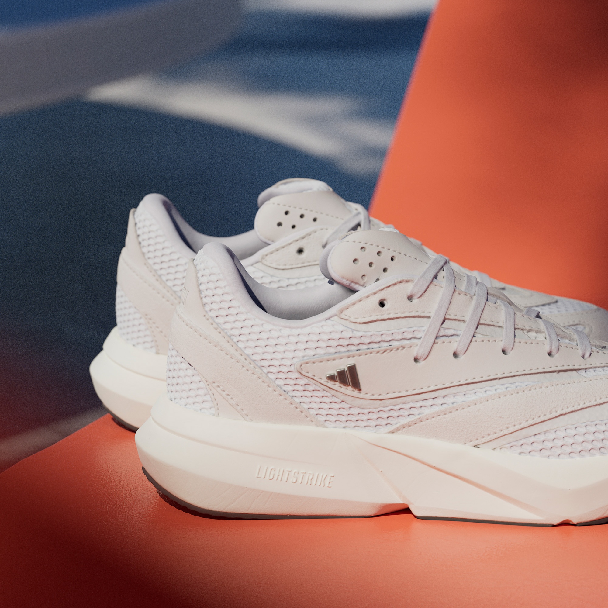 adidas Lightblaze Kadın Beyaz Koşu Ayakkabısı