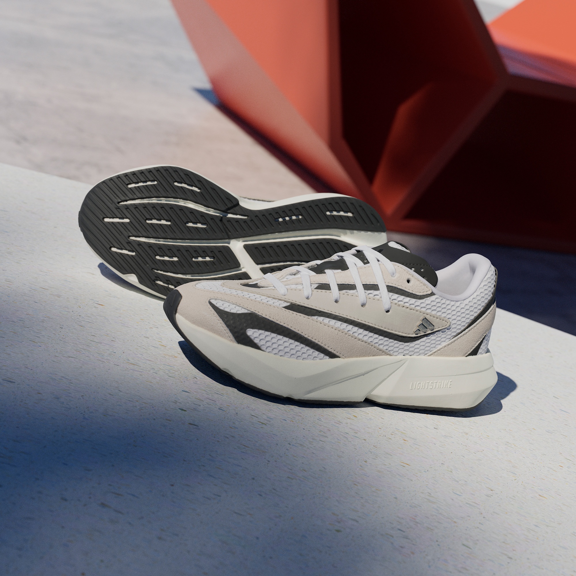 adidas Lightblaze Kadın Bej Koşu Ayakkabısı