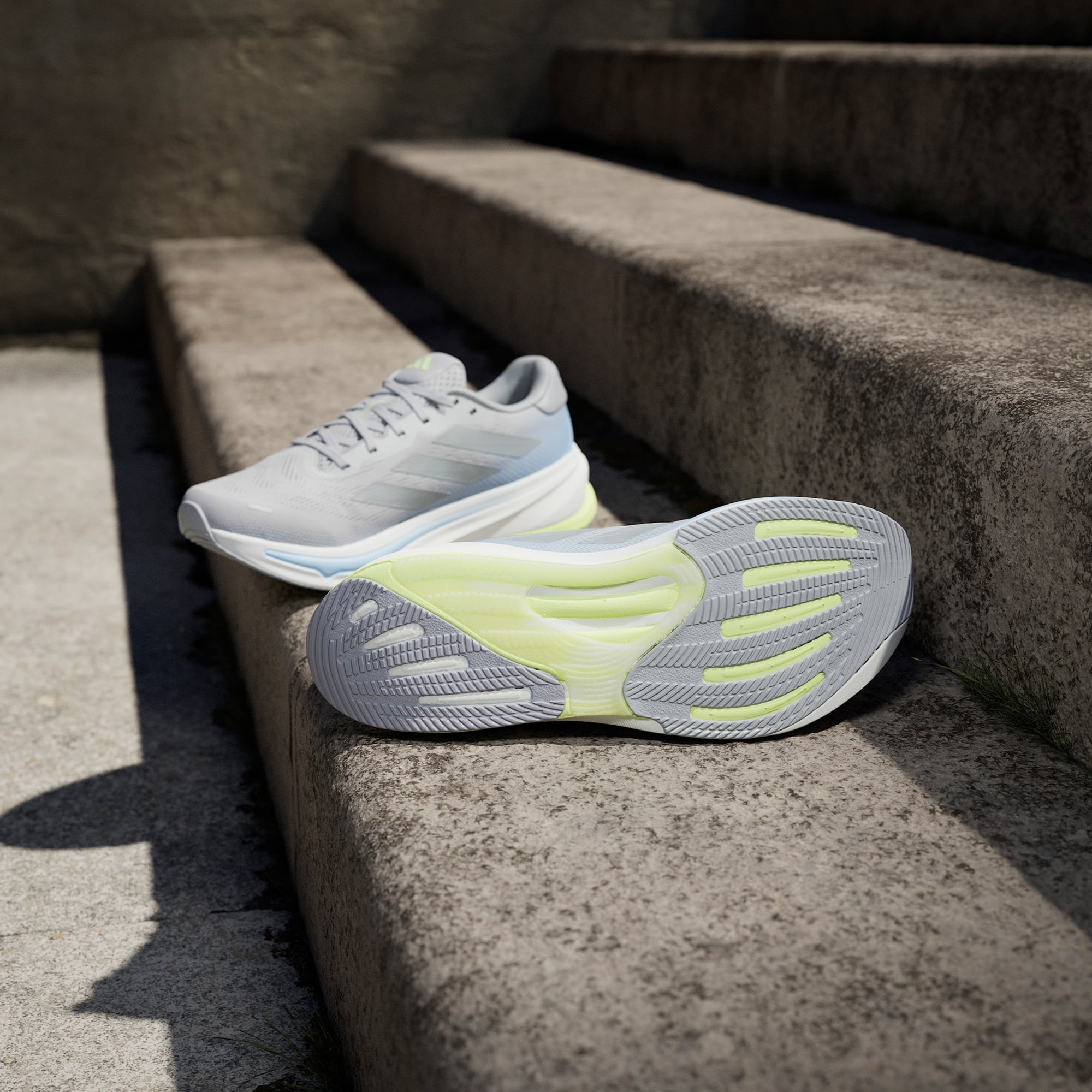 adidas Supernova Rise 2 Erkek Gri Koşu Ayakkabısı