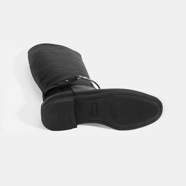  Kadın Siyah Metal Detaylı Deri Çizme