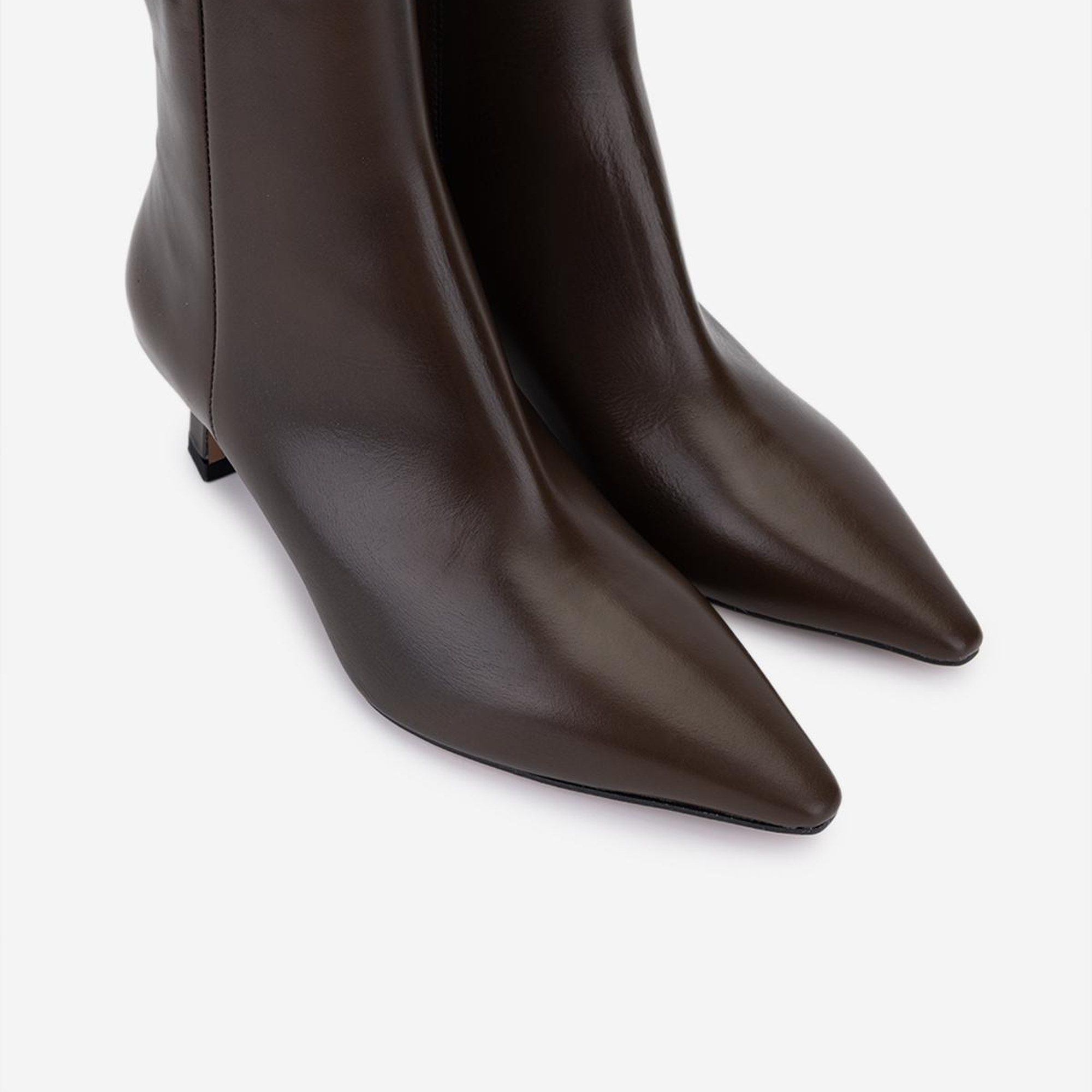 Valmenti Kadın Hakiki Deri Kahverengi Topuklu Bot