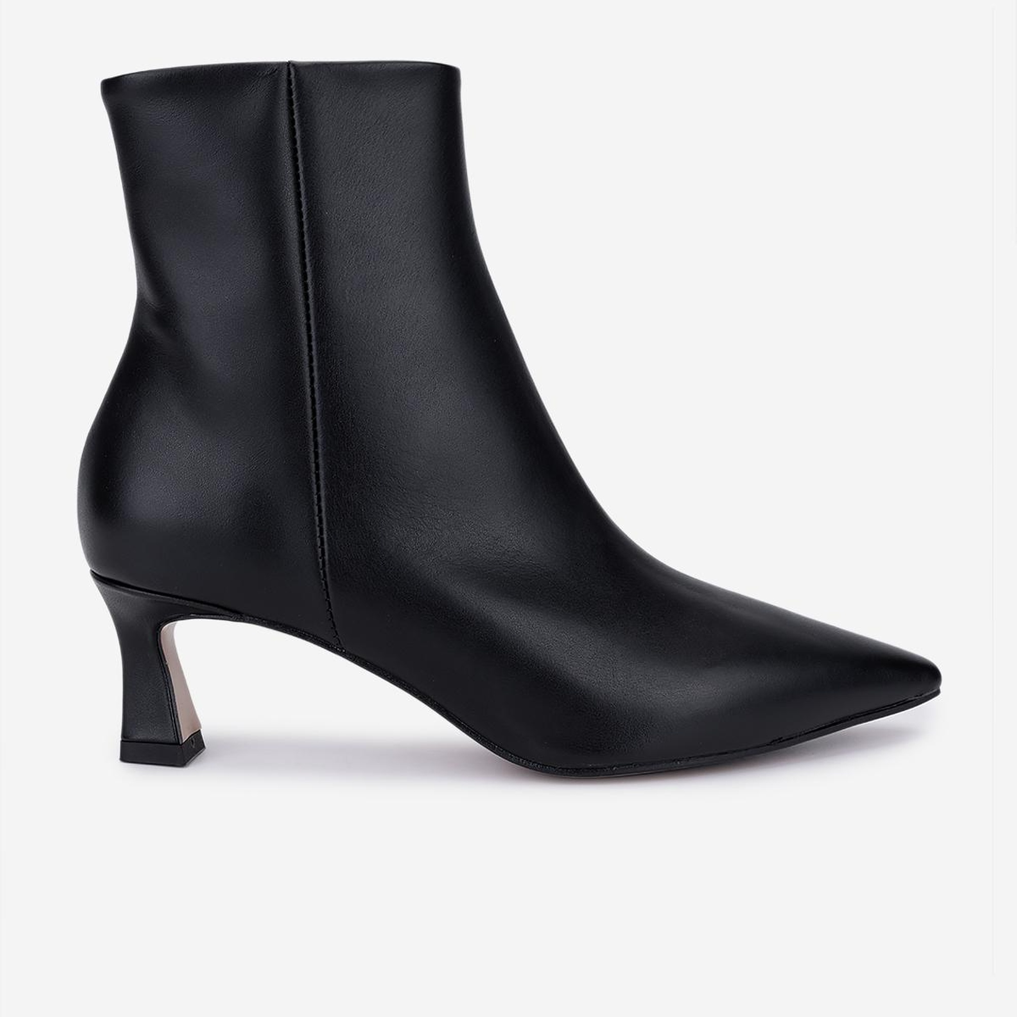 Valmenti Kadın Hakiki Deri Siyah Topuklu Bot