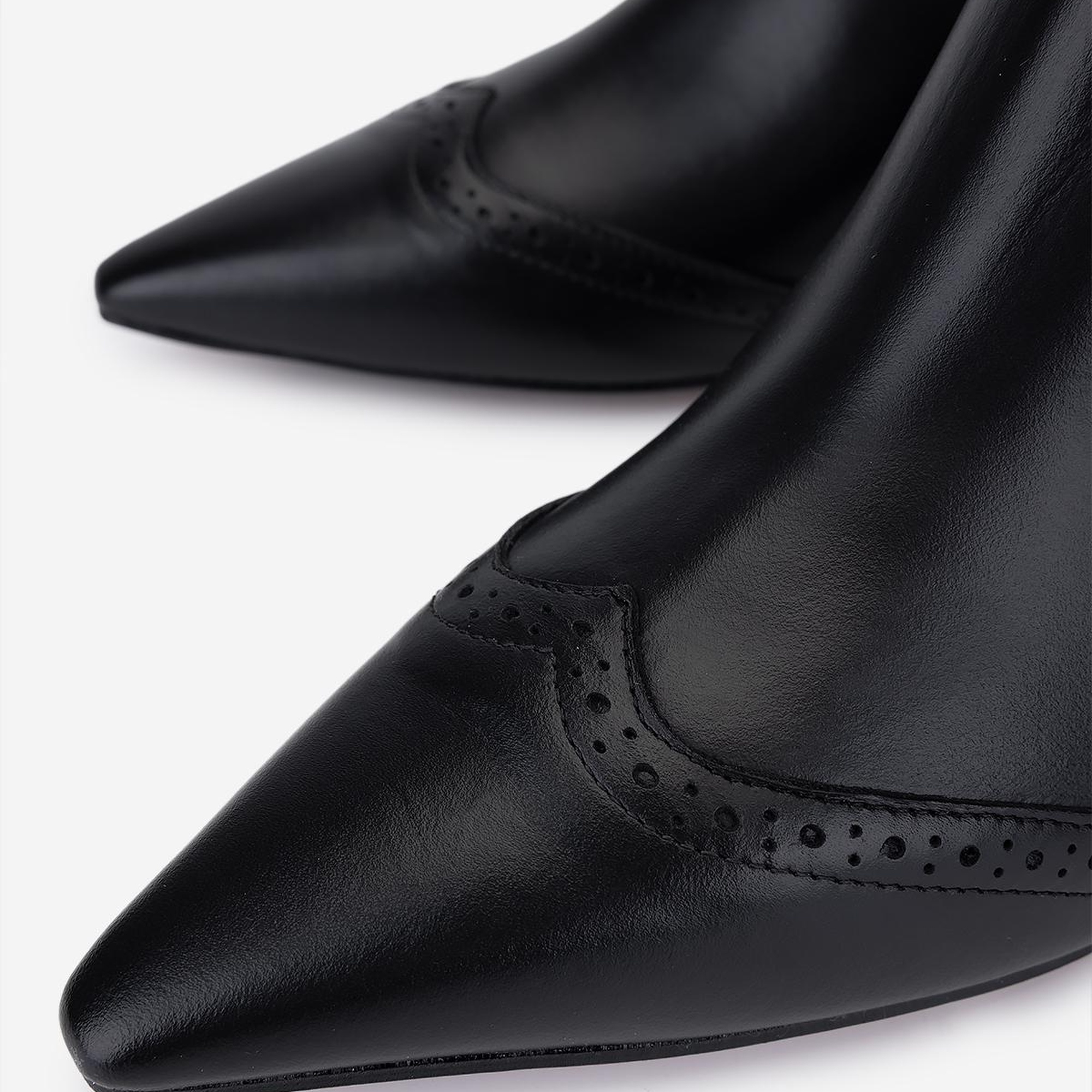 Valmenti Kadın Hakiki Deri Siyah Topuklu Bot