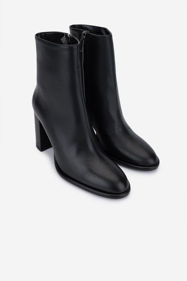  Valmenti Kadın Hakiki Deri Siyah Topuklu Bot