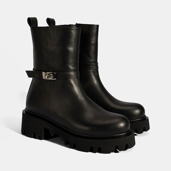  Kadın Siyah Metal Tokalı Kalın Tabanlı Deri Bot