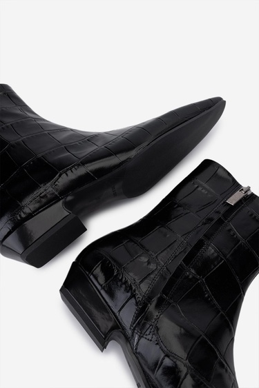  Valmenti Kadın Hakiki Deri Siyah Topuklu Bot