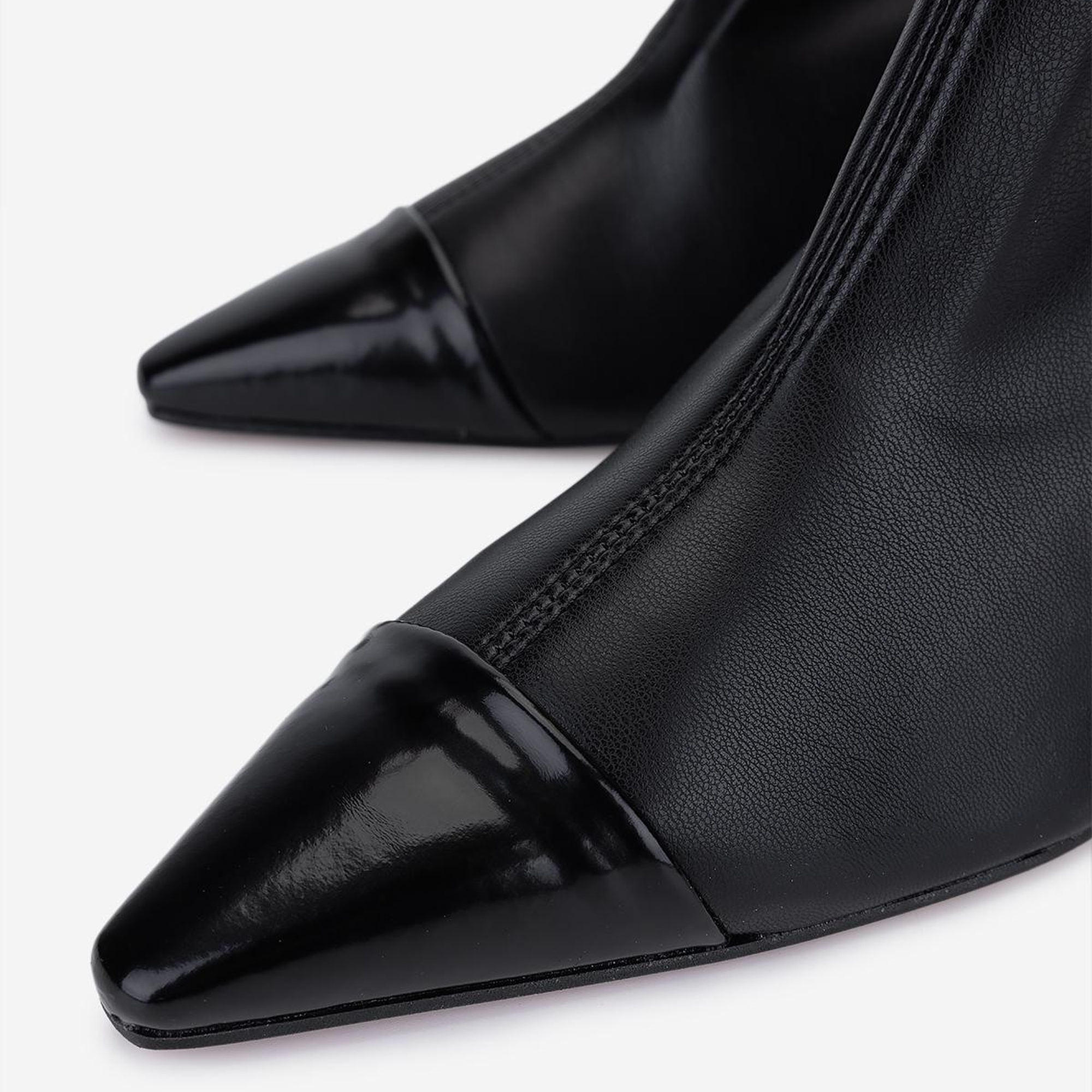 Valmenti Kadın Hakiki Deri Siyah Topuklu Bot