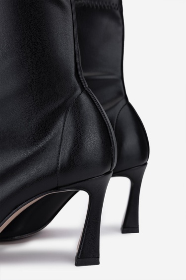  Valmenti Kadın Hakiki Deri Siyah Topuklu Bot