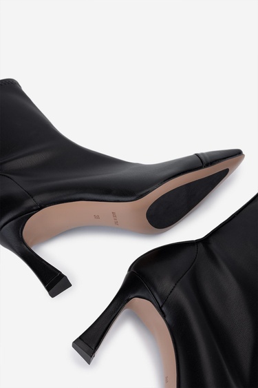  Valmenti Kadın Hakiki Deri Siyah Topuklu Bot