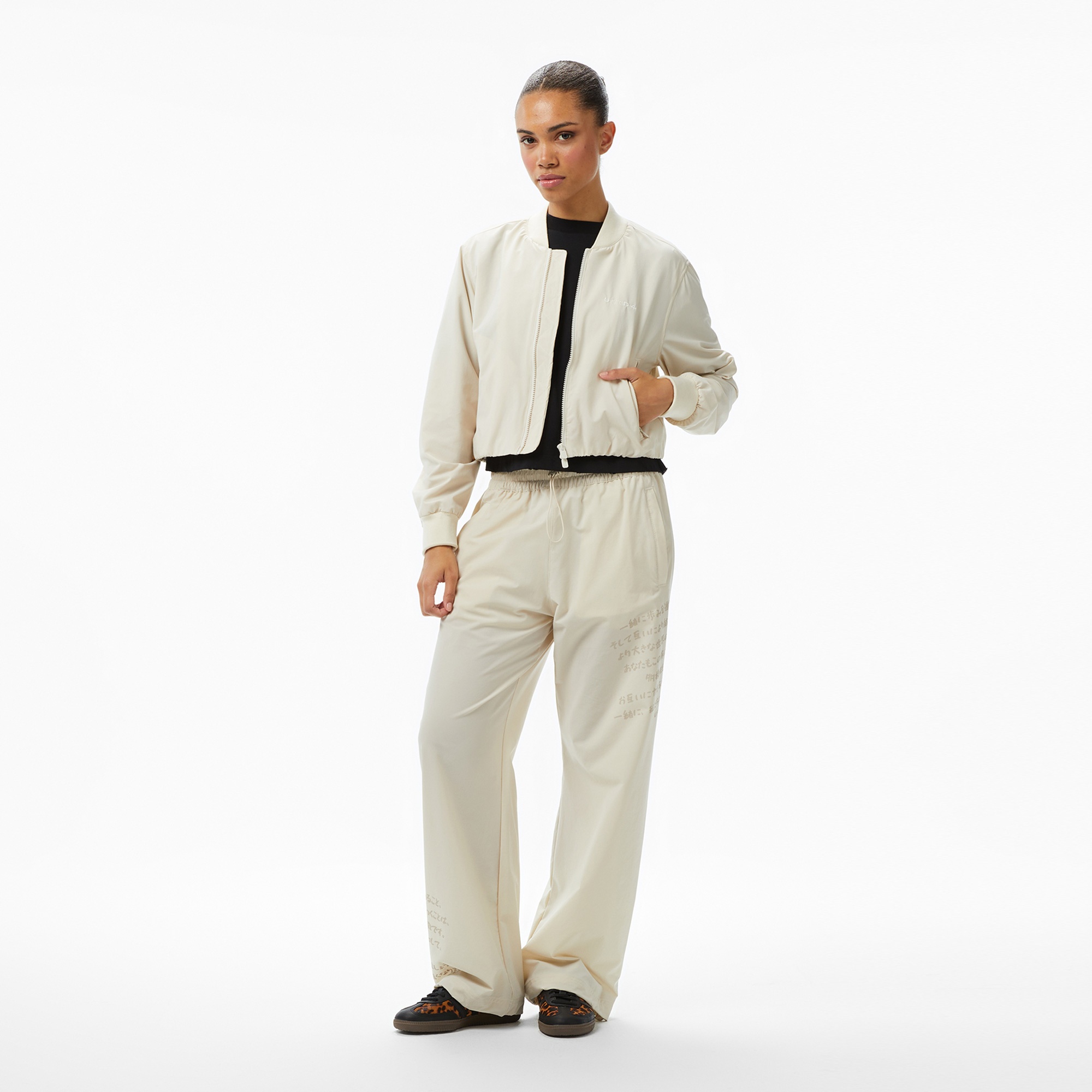 UNITED4 Kadın Krem Mont