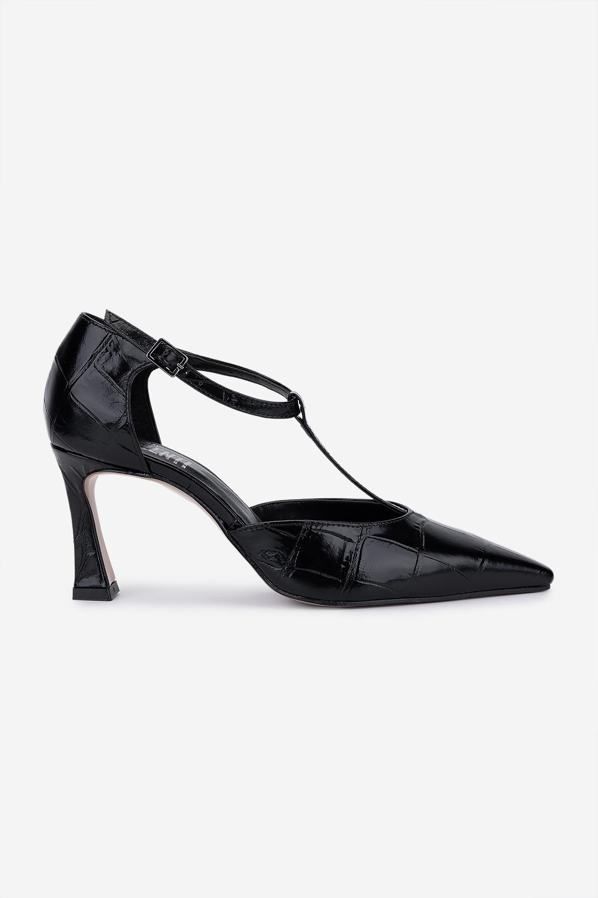  Valmenti Kadın Hakiki Deri Siyah Topuklu Ayakkabı