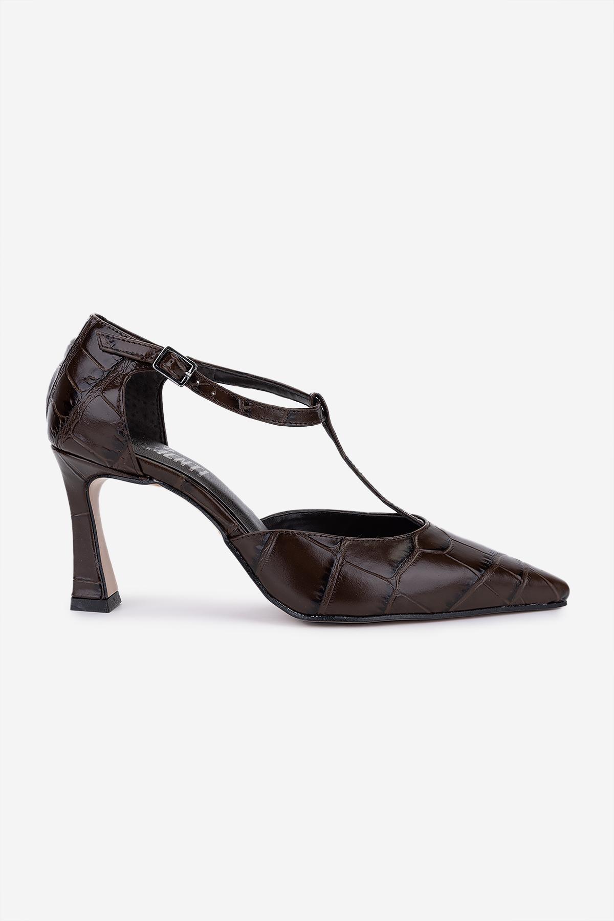  Valmenti Kadın Hakiki Deri Kahverengi Topuklu Ayakkabı