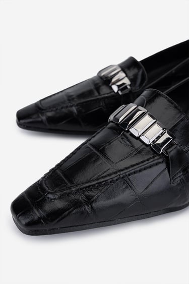  Valmenti Kadın Hakiki Deri Siyah Topuklu Ayakkabı