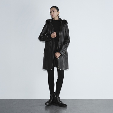  Kadın Siyah Hakim Yakalı Kapüşonlu Deri Kaban