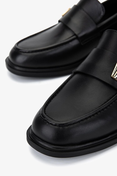  Valmenti Kadın Hakiki Deri Siyah Loafer Ayakkabı