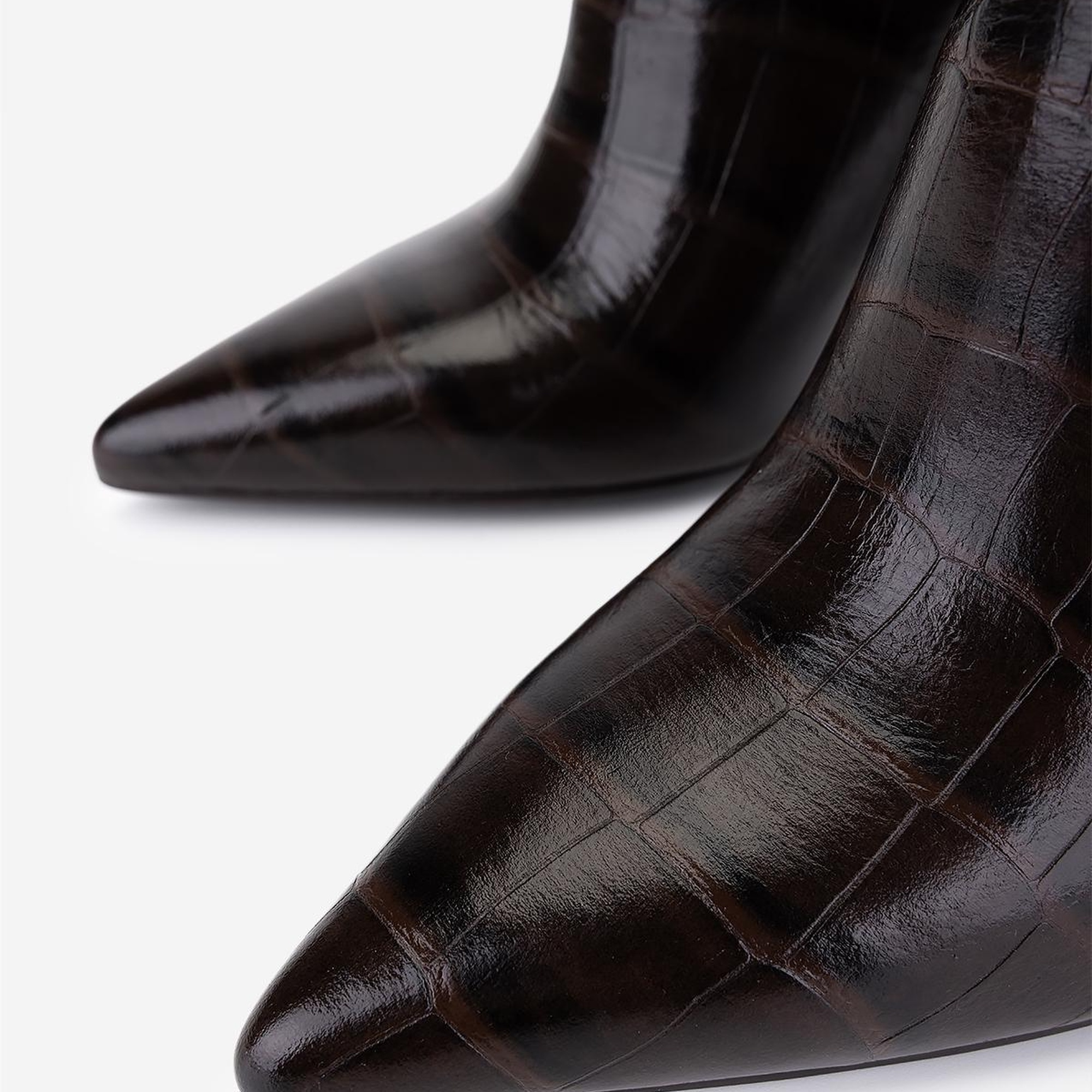 Valmenti Kadın Hakiki Deri Kahverengi Kroko Topuklu Çizme