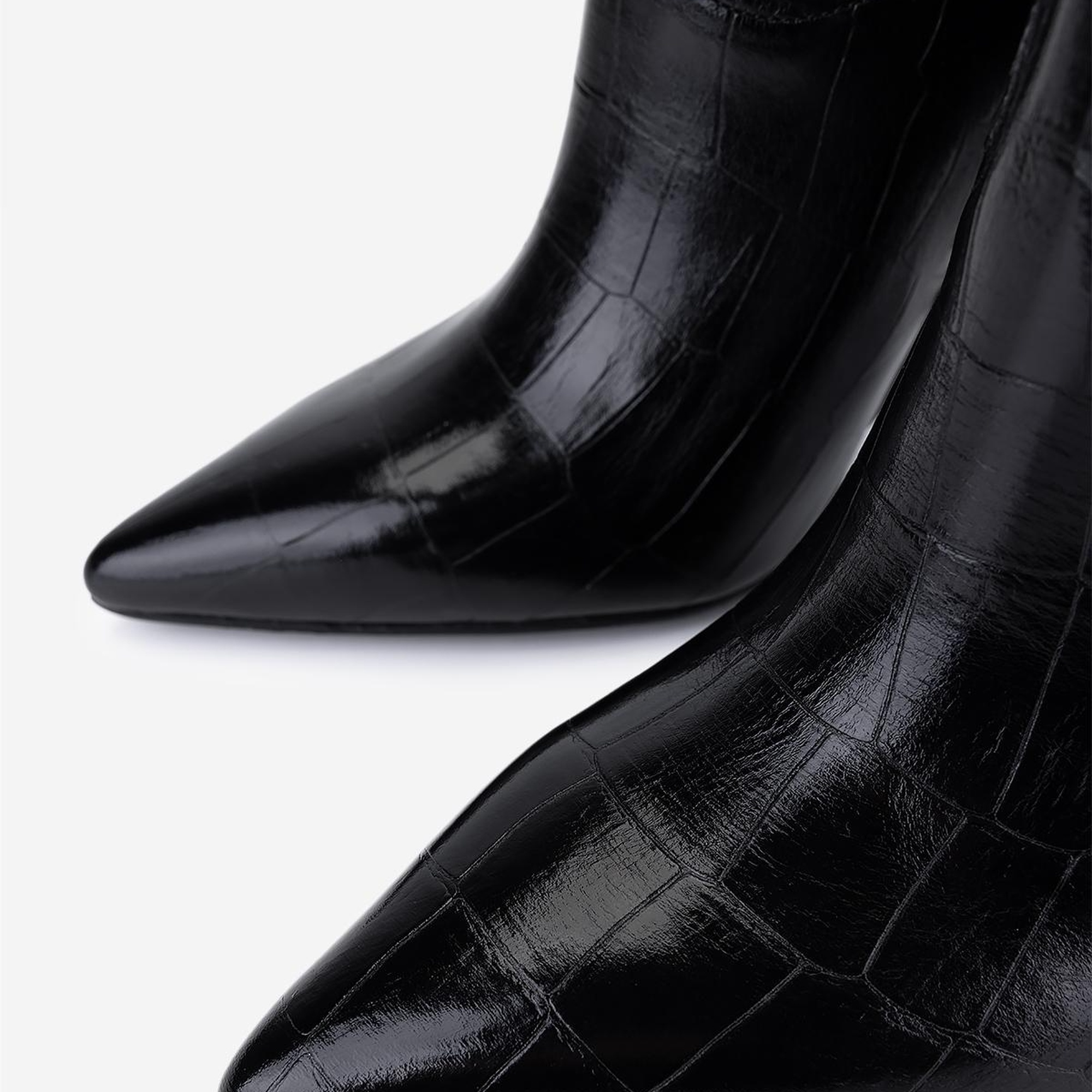 Valmenti Kadın Hakiki Deri Siyah Kroko Topuklu Çizme