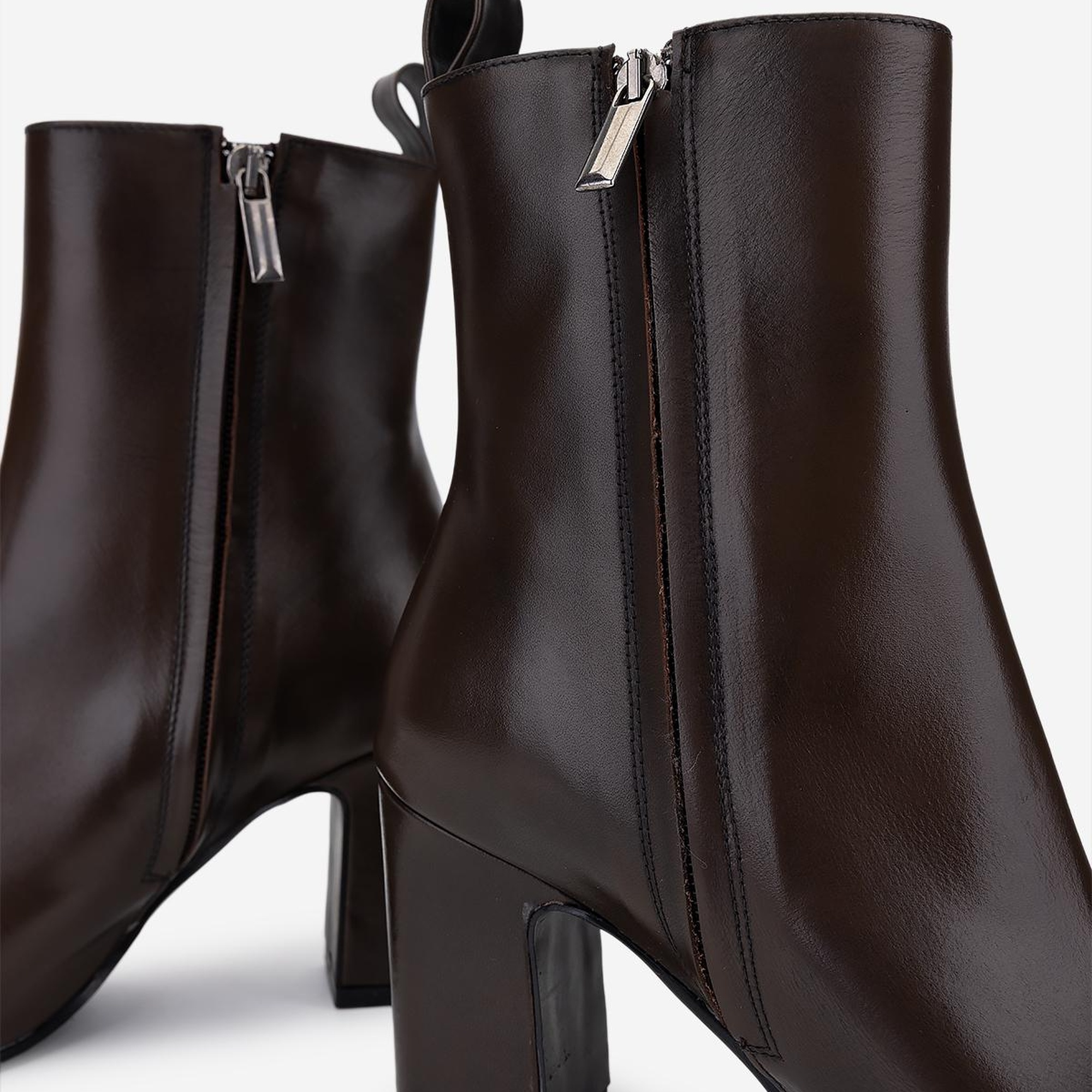 Valmenti Kadın Hakiki Deri Kahverengi Topuklu Bot