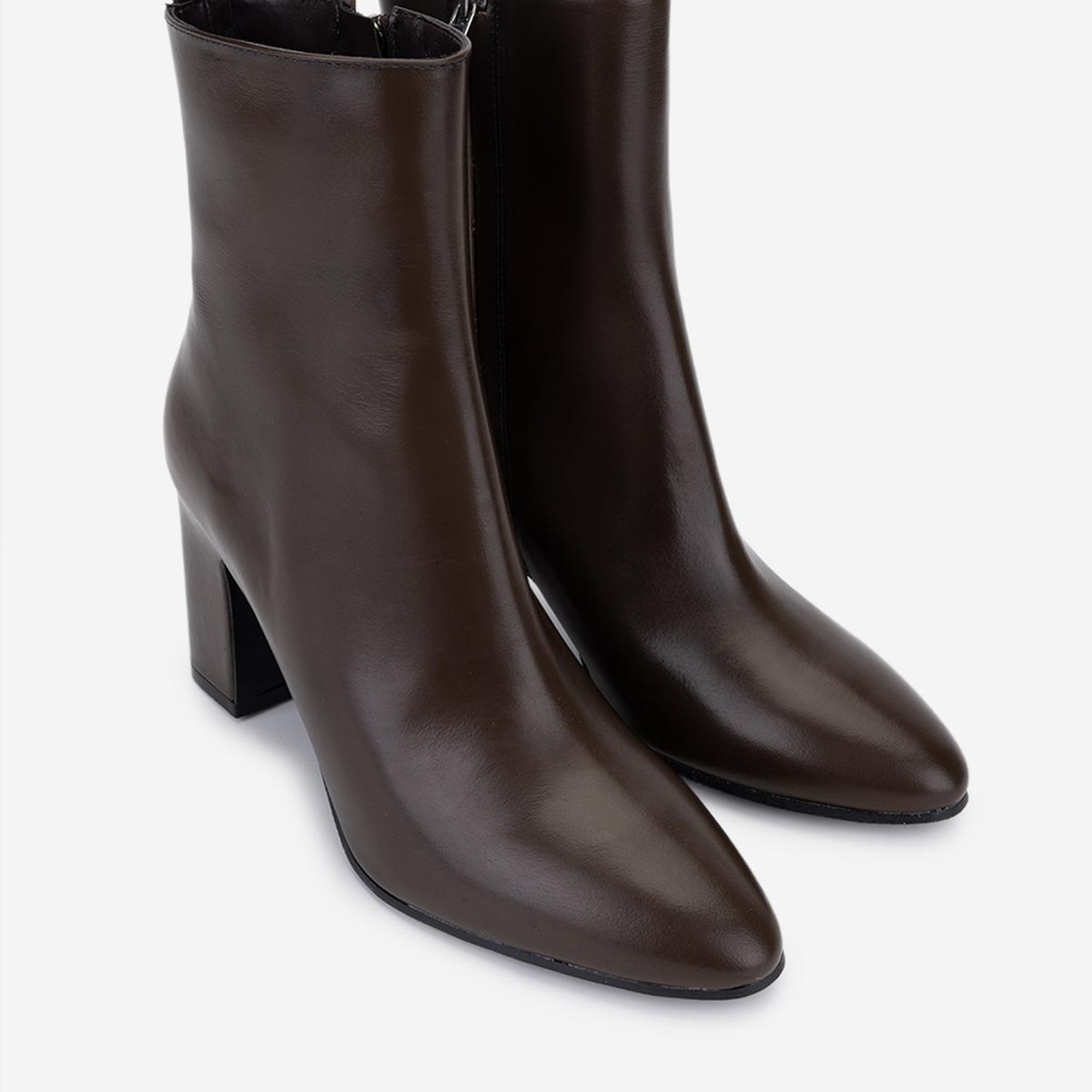 Valmenti Kadın Hakiki Deri Kahverengi Topuklu Bot