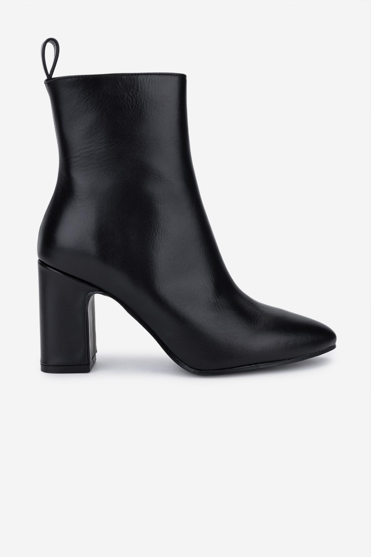  Valmenti Kadın Hakiki Deri Siyah Topuklu Bot