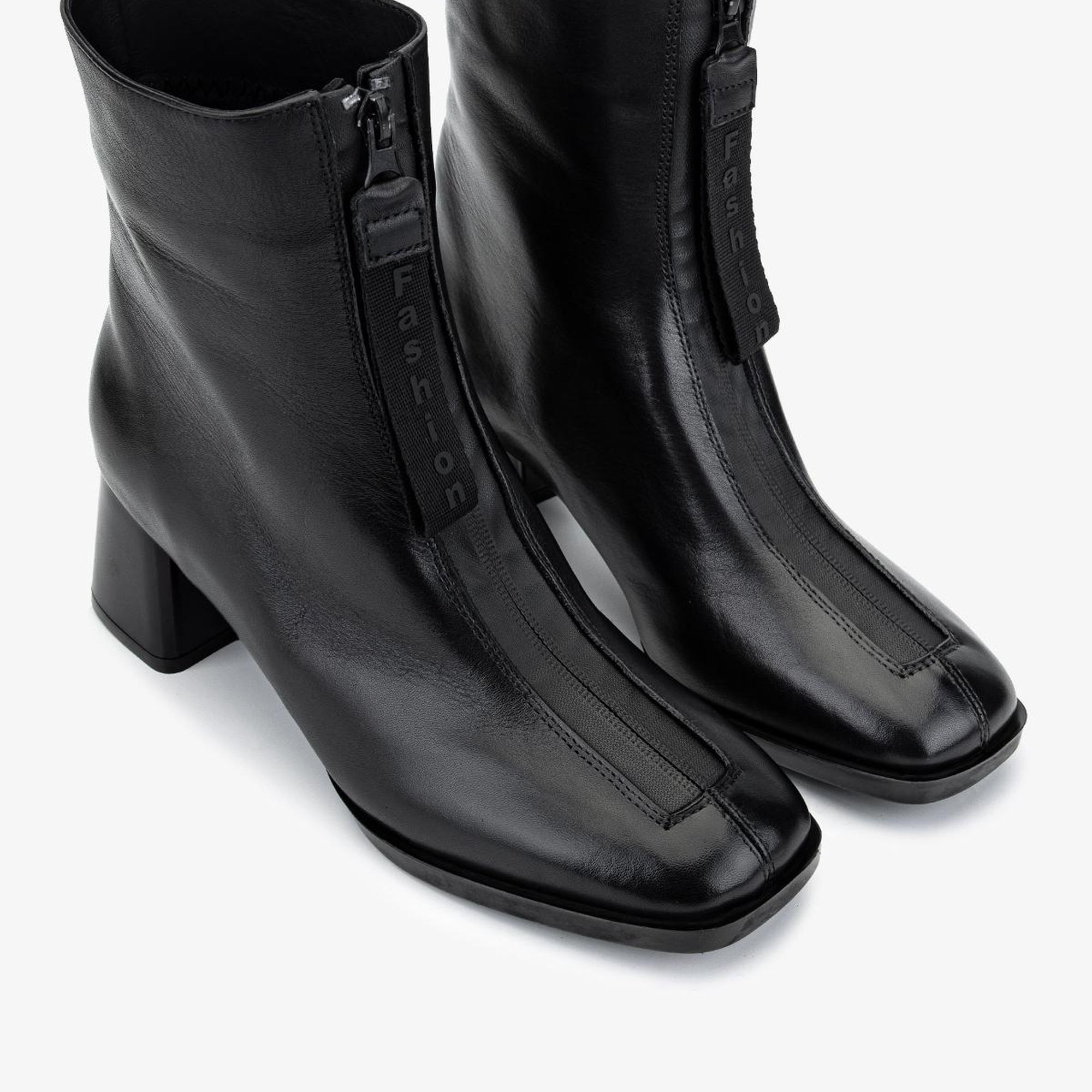 Valmenti Kadın Hakiki Deri Siyah Topuklu Bot