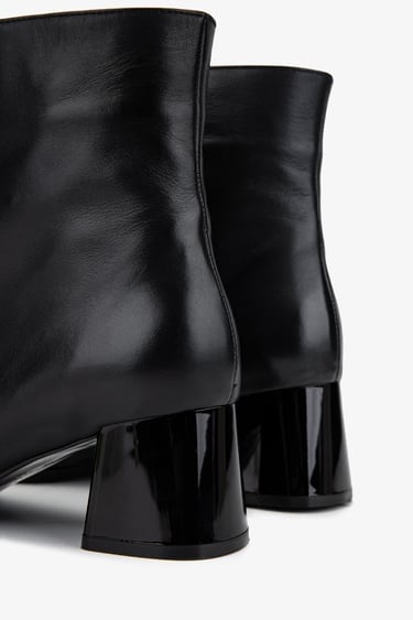  Valmenti Kadın Hakiki Deri Siyah Topuklu Bot