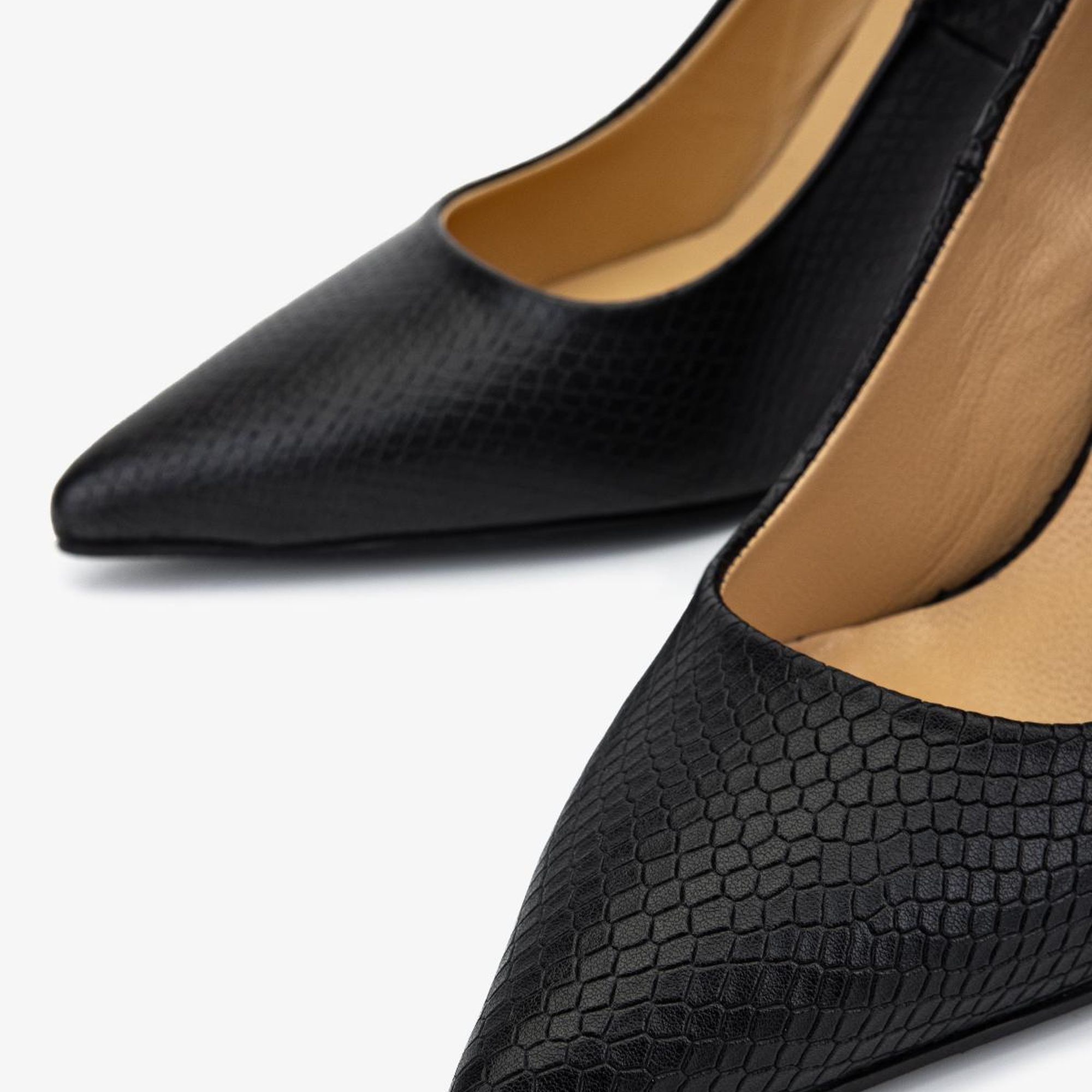 Valmenti Kadın Hakiki Deri Siyah Yılan Desen Topuklu Ayakkabı