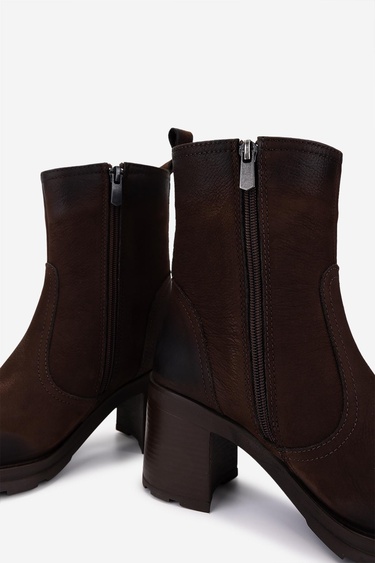  Valmenti Kadın Hakiki Deri Kahverengi Nubuk Topuklu Bot