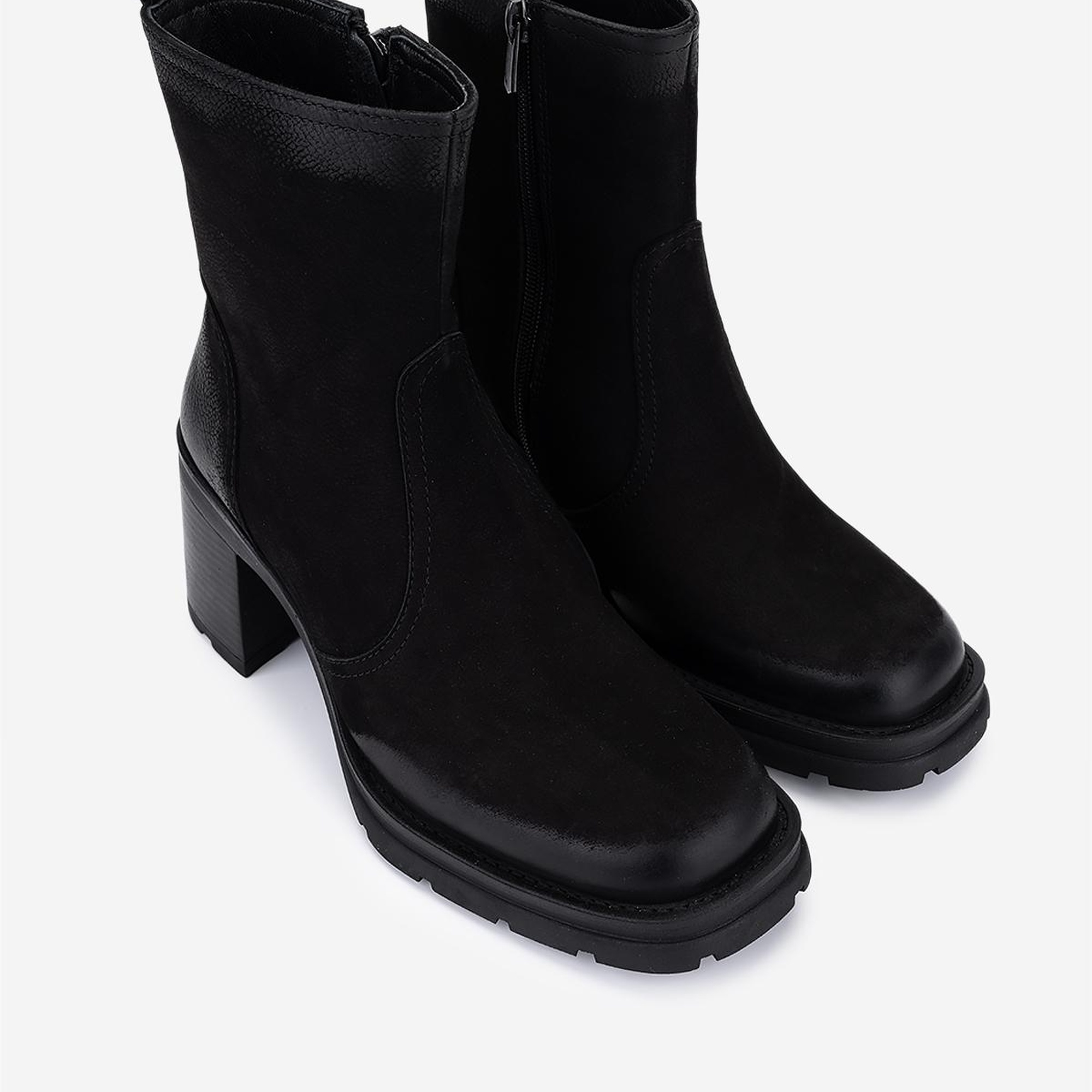 Valmenti Kadın Hakiki Deri Siyah Nubuk Topuklu Bot