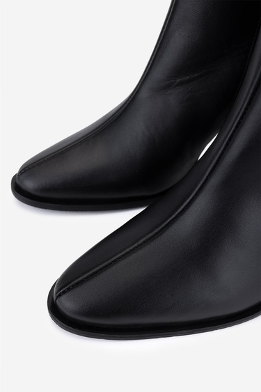  Valmenti Kadın Hakiki Deri Siyah Topuklu Bot