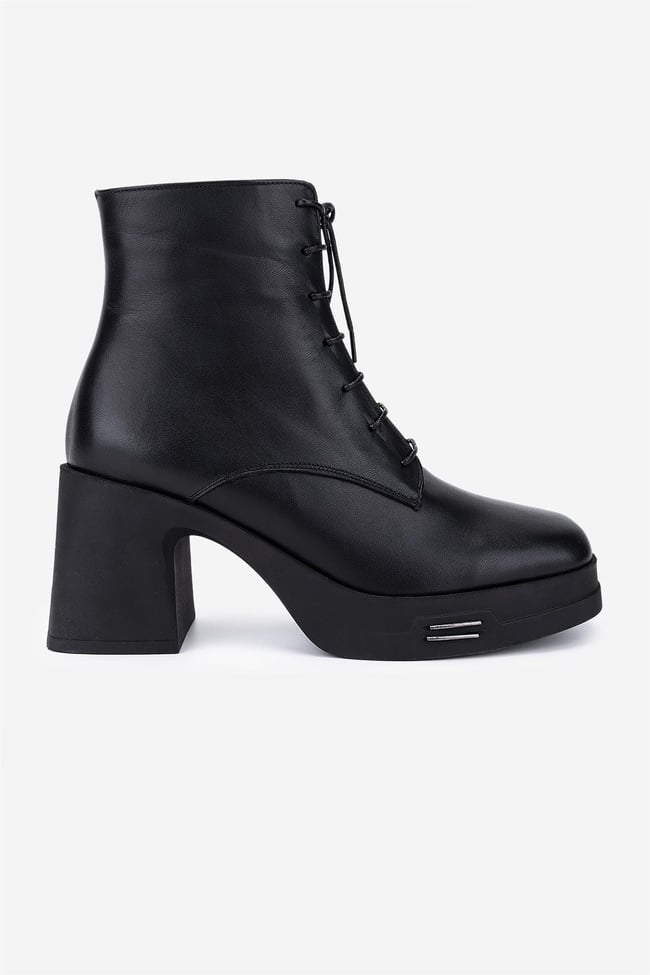  Valmenti Kadın Hakiki Deri Siyah Topuklu Bot