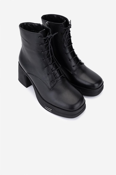  Valmenti Kadın Hakiki Deri Siyah Topuklu Bot