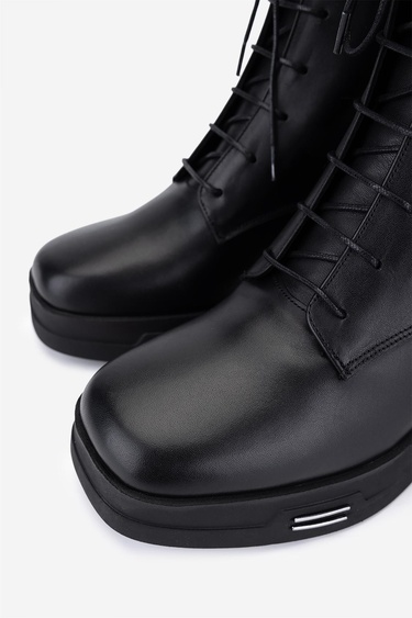  Valmenti Kadın Hakiki Deri Siyah Topuklu Bot