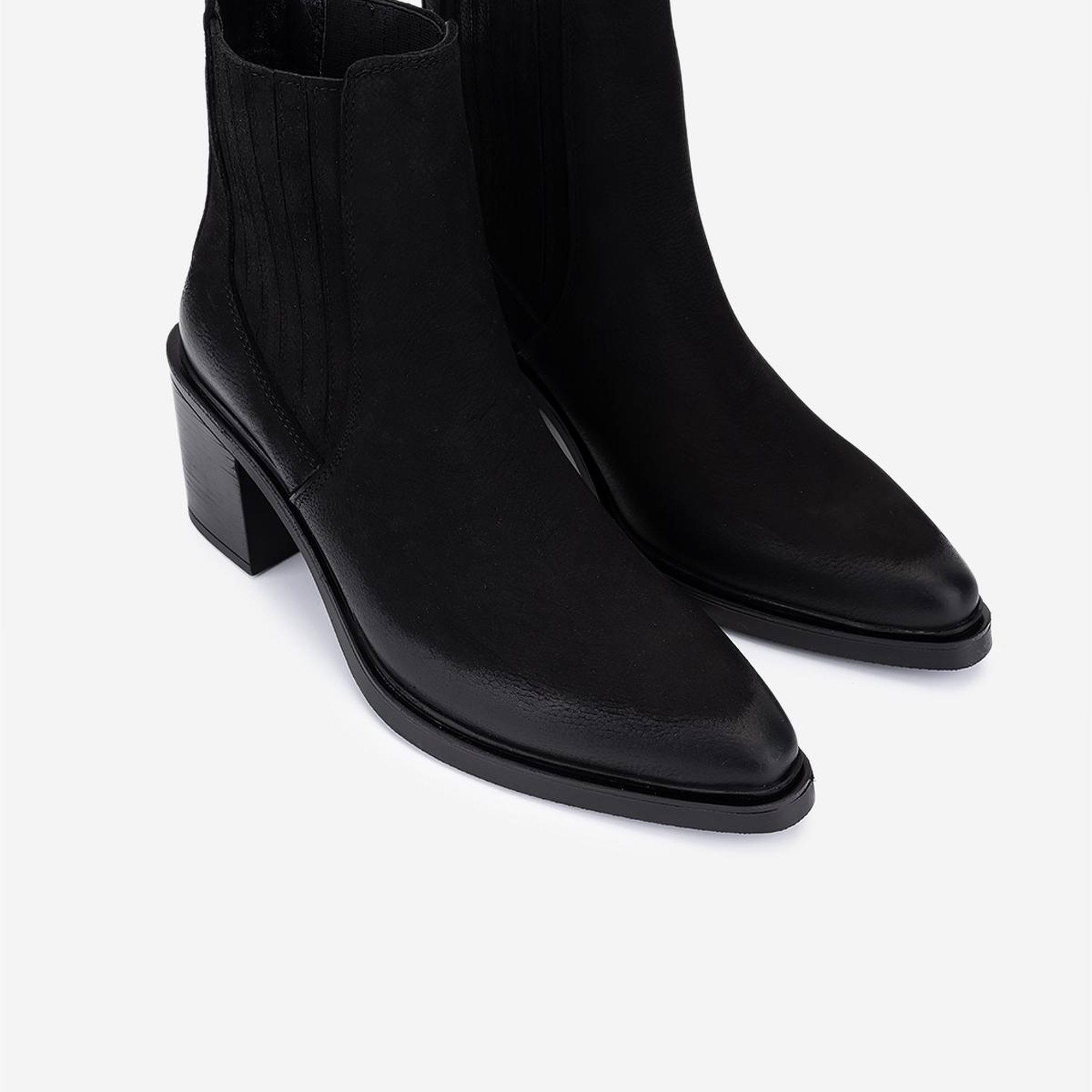 Valmenti Kadın Hakiki Deri Siyah Nubuk Topuklu Bot