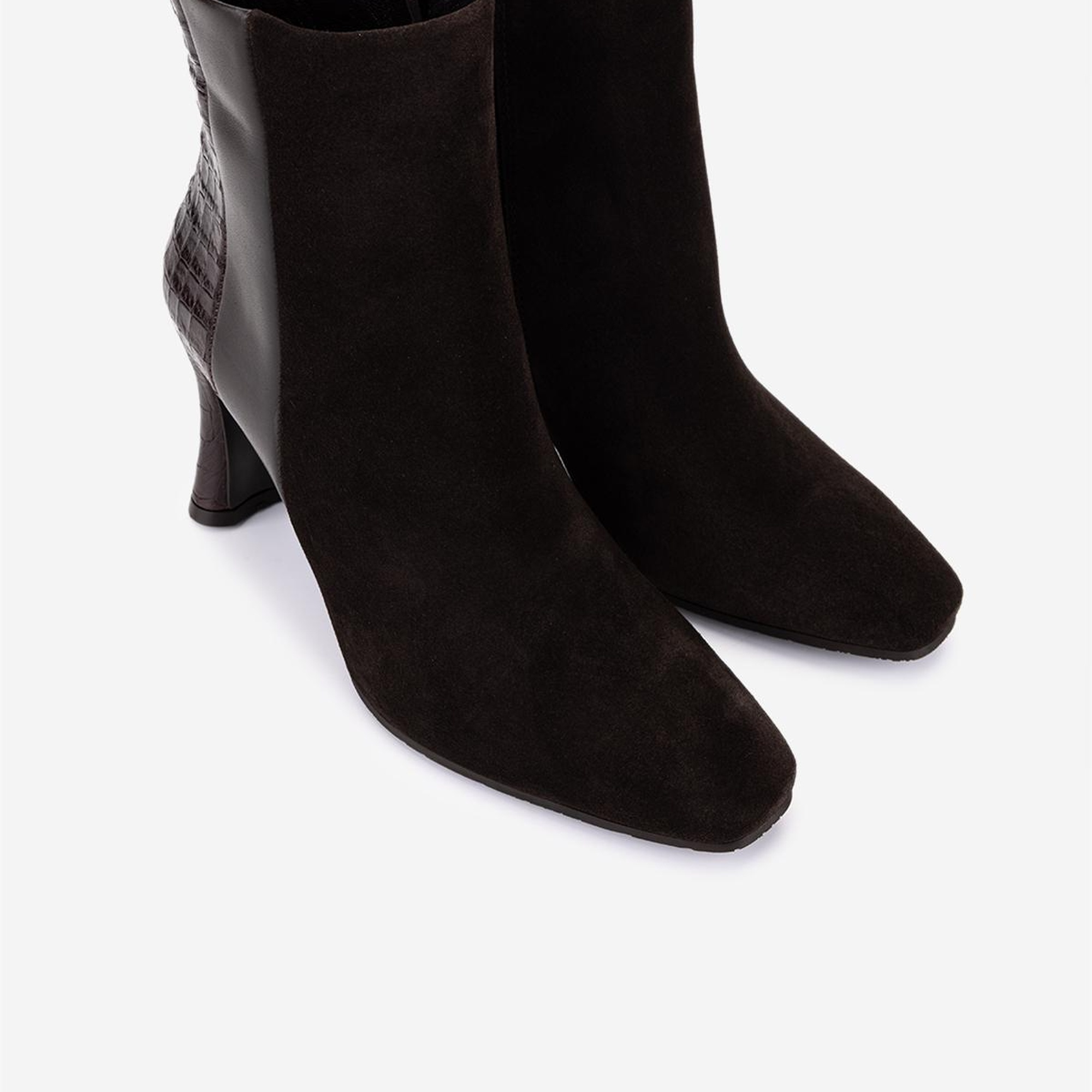 Valmenti Kadın Hakiki Deri Kahverengi Topuklu Bot