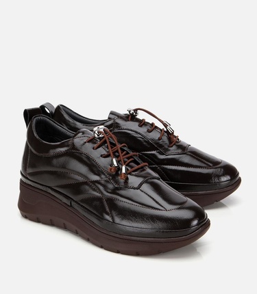  Kadın Rugan Deri Siyah Dolgu Topuklu Spor Ayakkabı