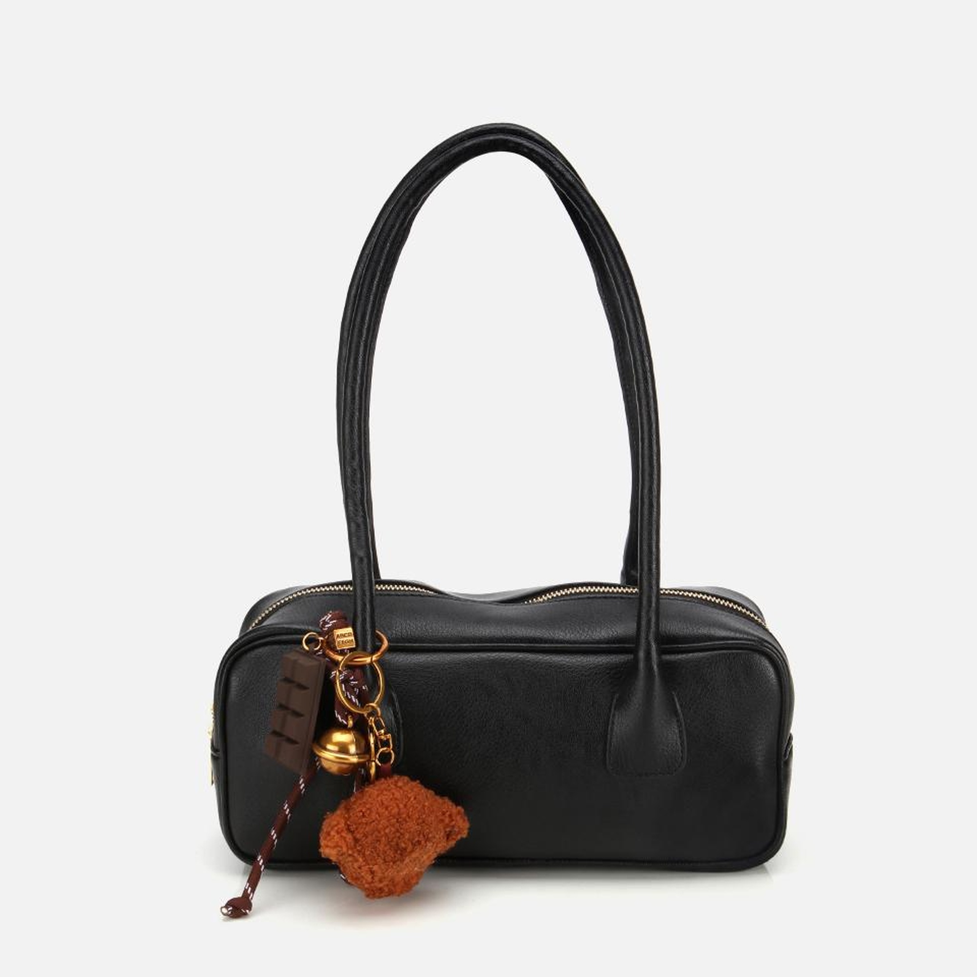 Kadın Siyah Charm Detaylı Omuz Çantası