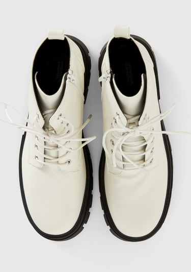  Kadın Beyaz Suni Deri Bot