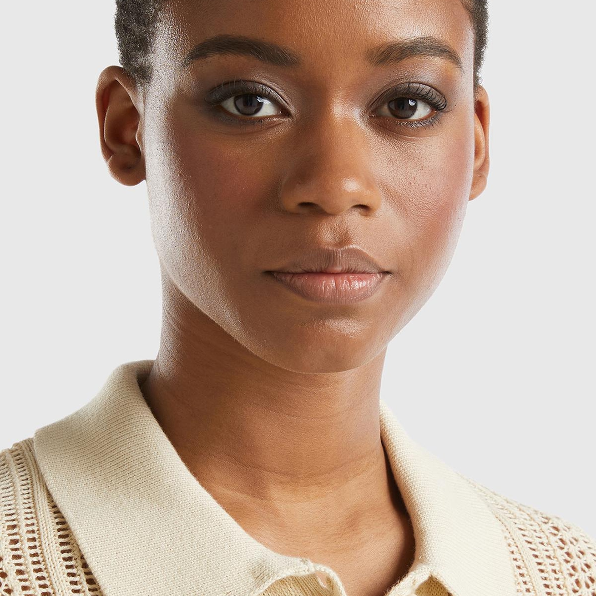 Kadın Bej %100 Pamuk Tığ İşi Kolları Büzgülü Polo Yaka Triko T-Shirt