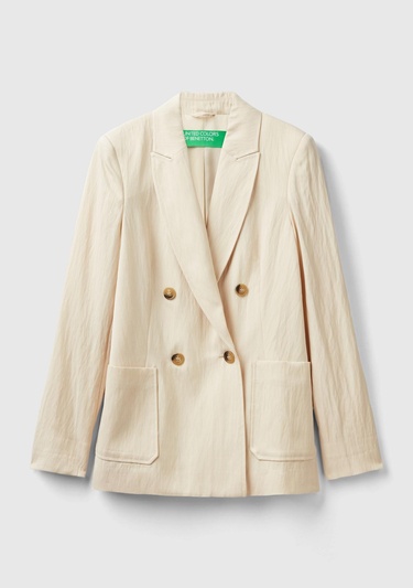  Kadın Bej Liyosel ve Viskoz Karışımlı Yama Cepli Kruvaze Blazer Ceket