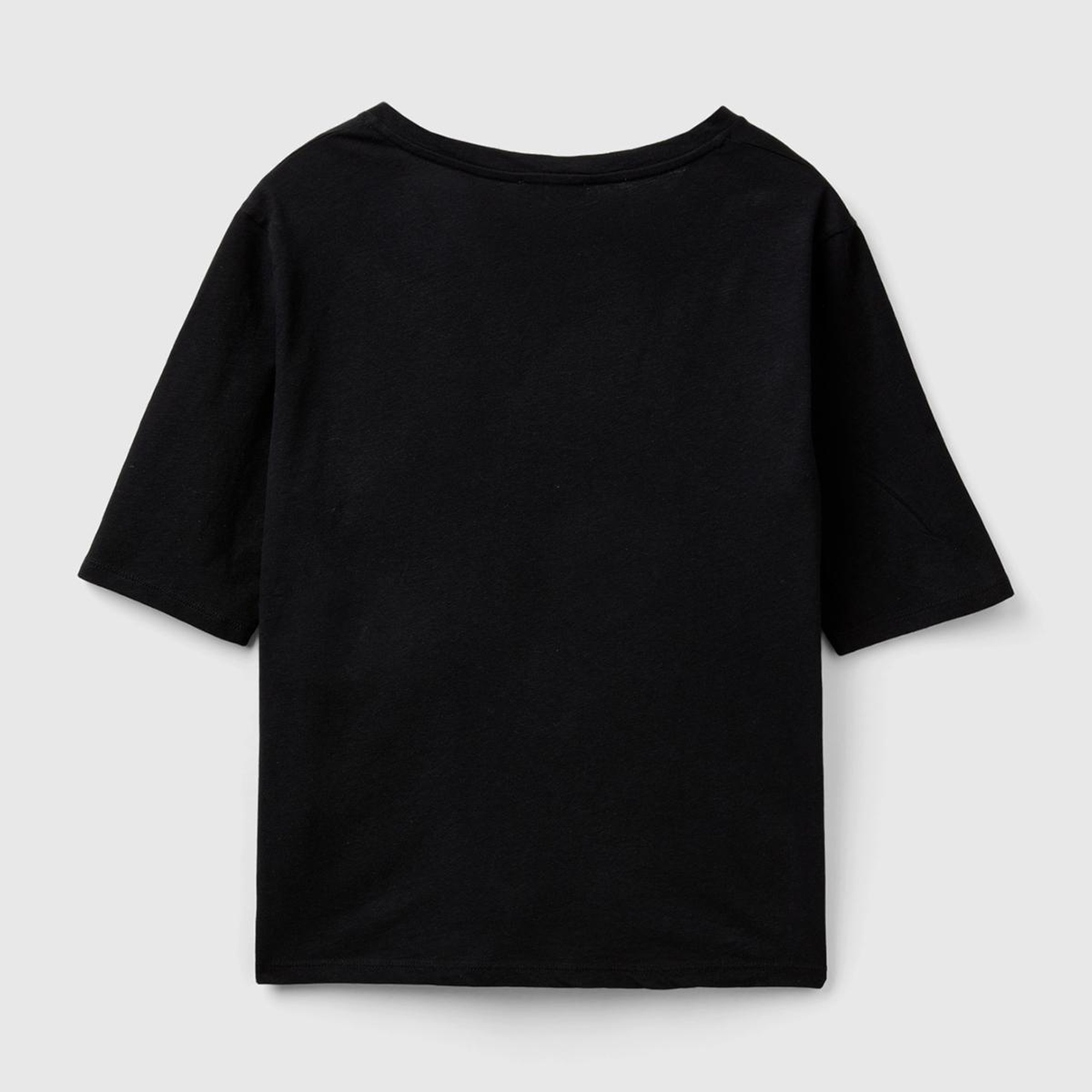 Kadın Siyah Pamuk Keten Karışımlı V Yaka Rahat Kesim T-Shirt