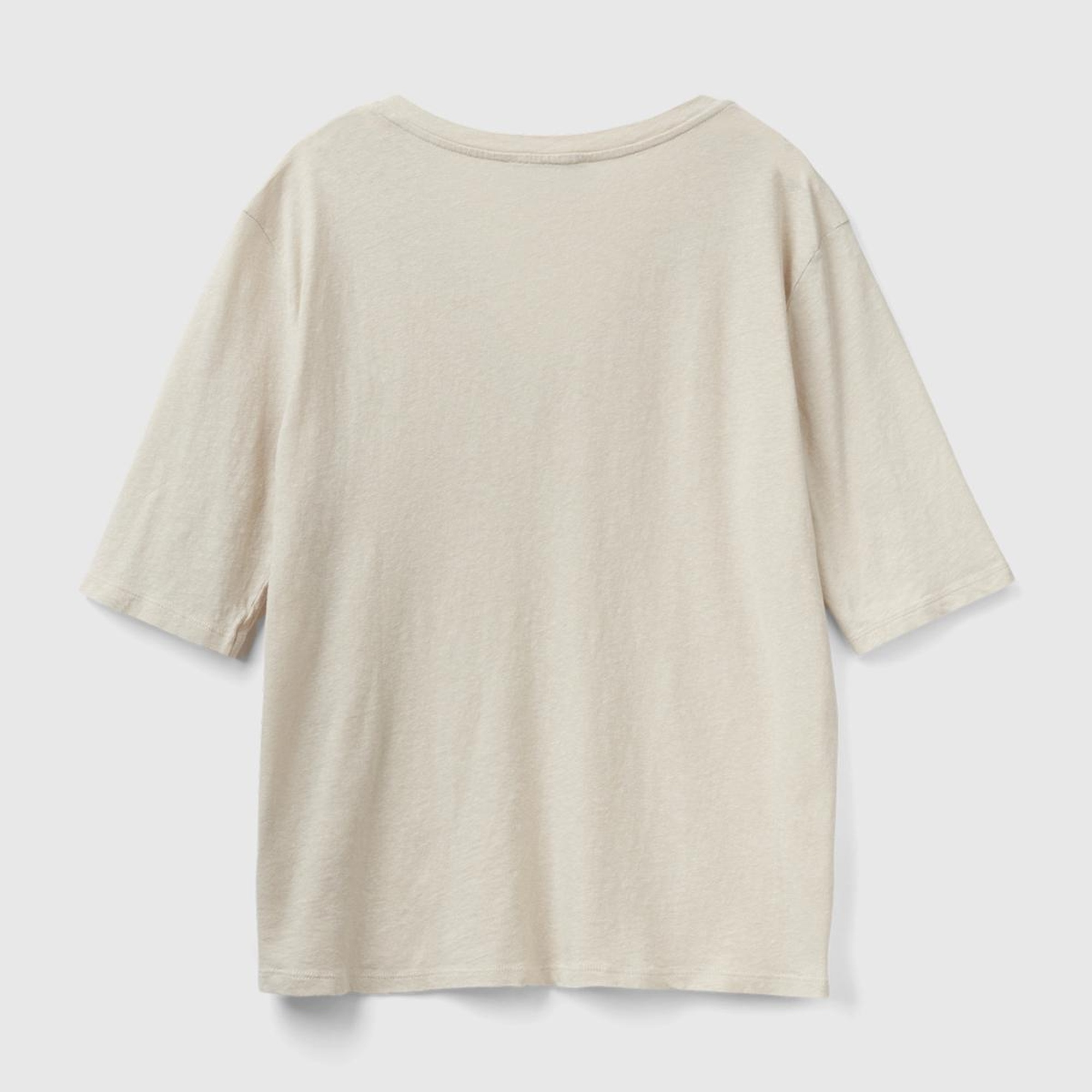 Kadın Bej Pamuk Keten Karışımlı V Yaka Rahat Kesim T-Shirt