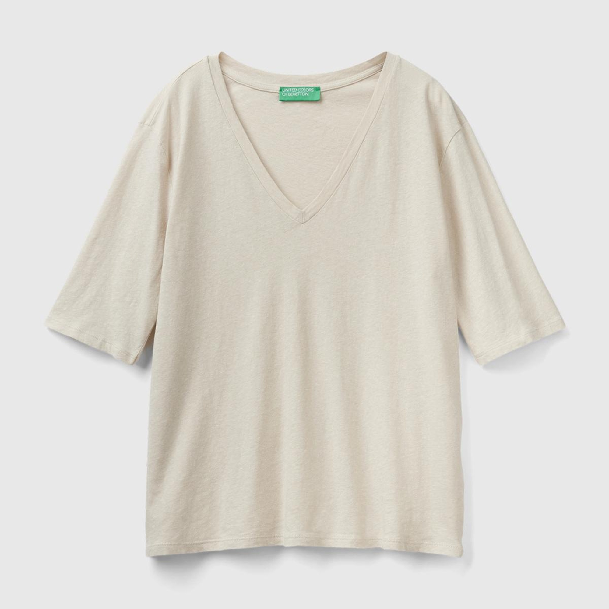 Kadın Bej Pamuk Keten Karışımlı V Yaka Rahat Kesim T-Shirt