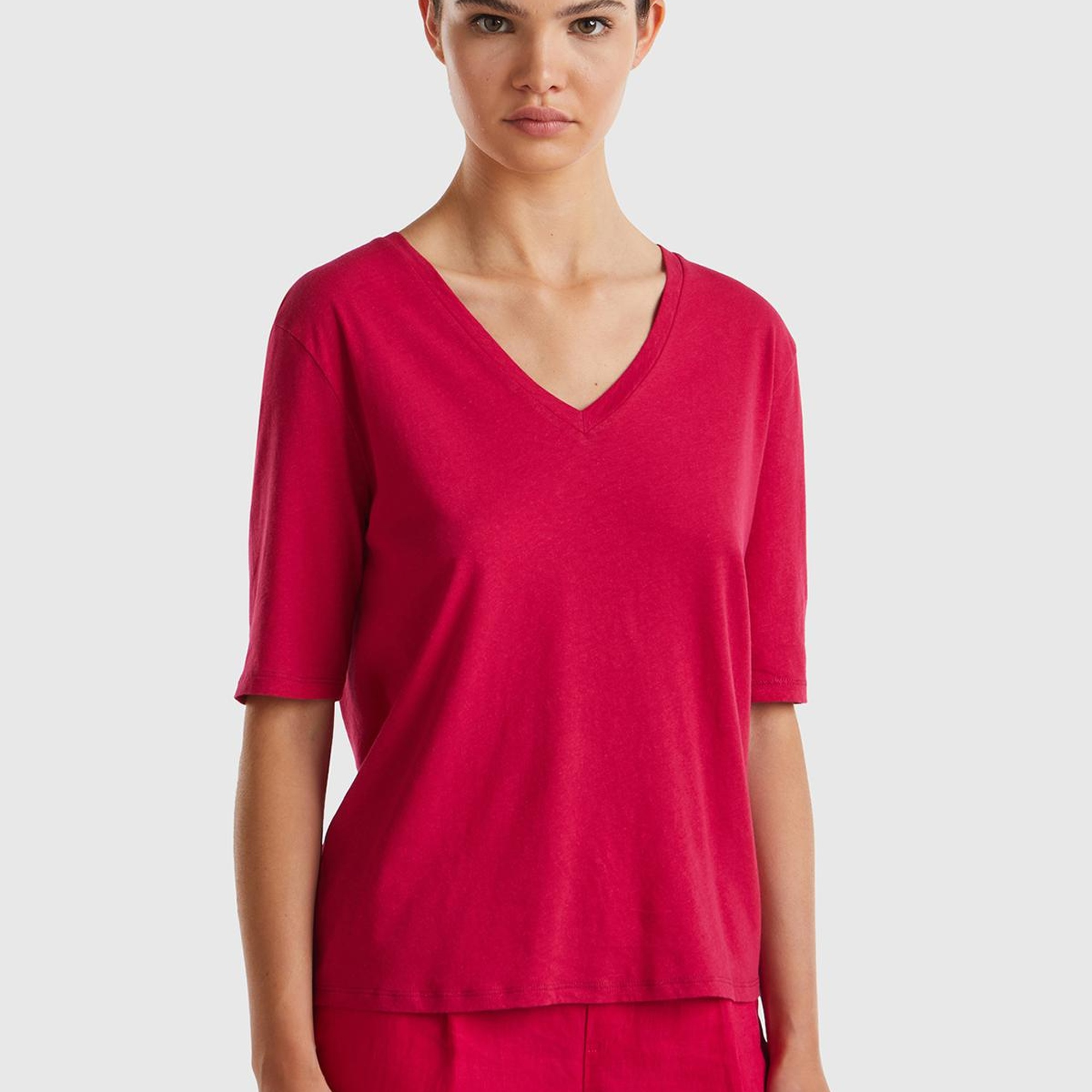 Kadın Fuşya Pamuk Keten Karışımlı V Yaka Rahat Kesim T-Shirt