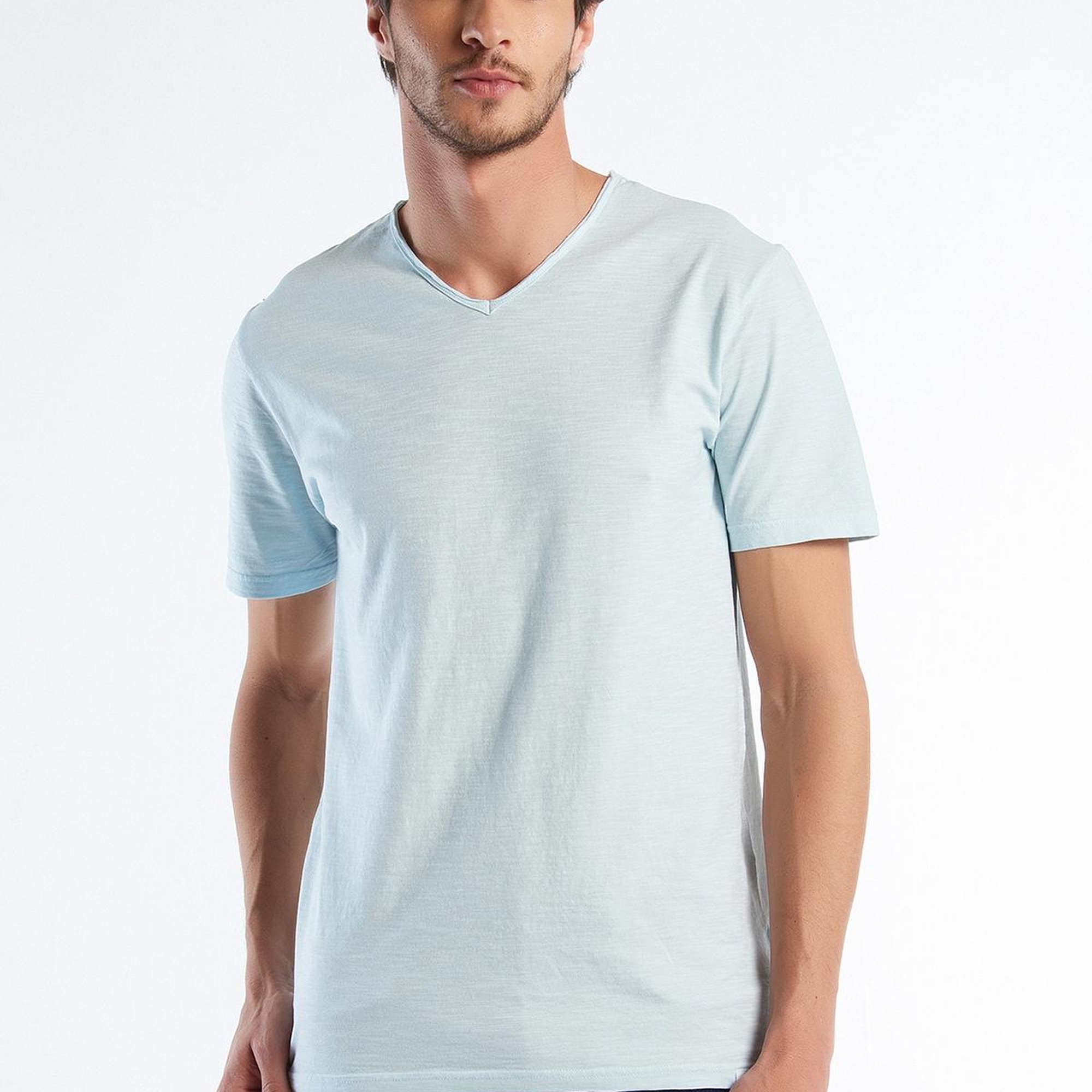 Erkek Uçuk Mavi V Yaka Slub T-shirt